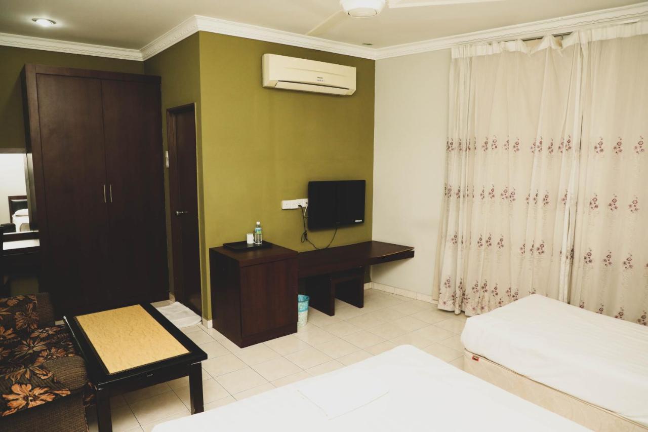 Bayu View Hotel Кланг Екстериор снимка