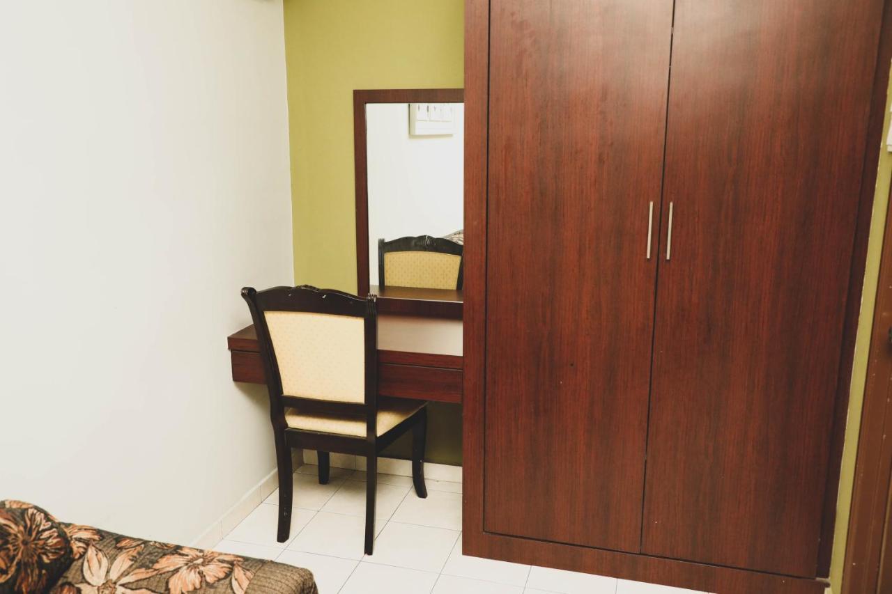 Bayu View Hotel Кланг Екстериор снимка