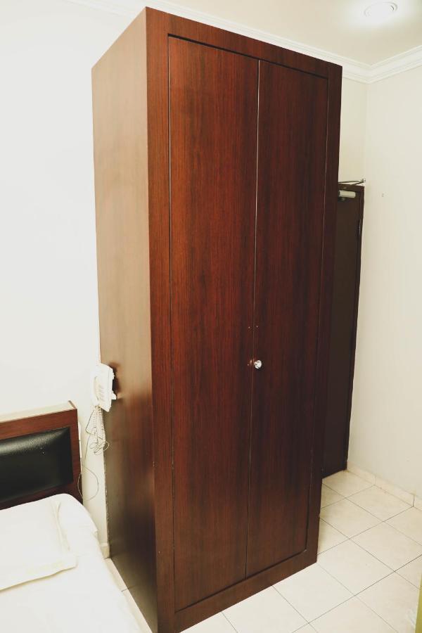 Bayu View Hotel Кланг Екстериор снимка
