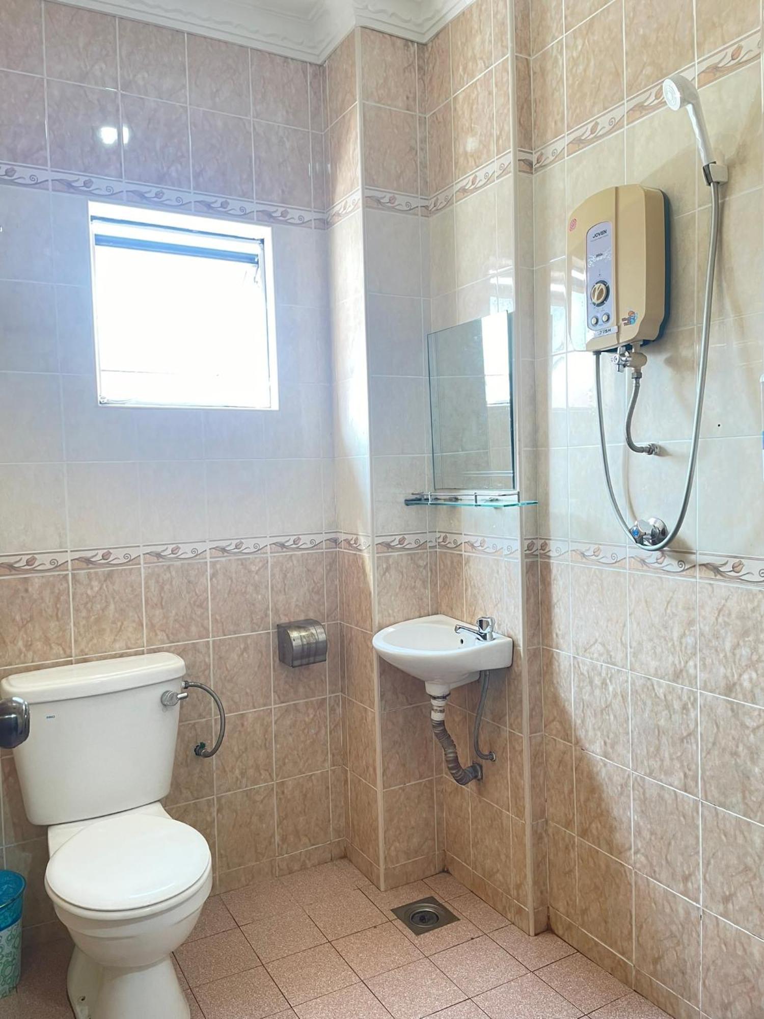 Bayu View Hotel Кланг Екстериор снимка