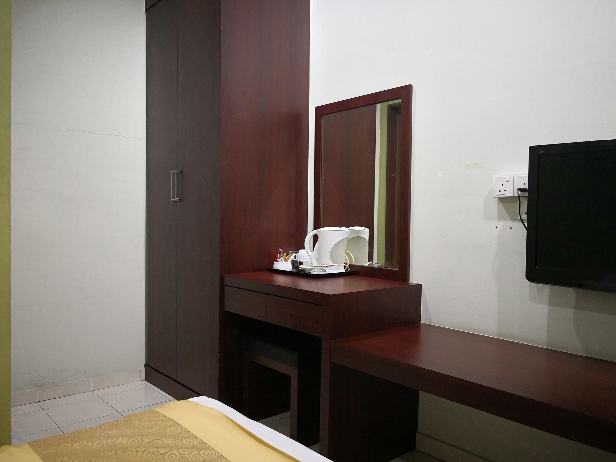 Bayu View Hotel Кланг Екстериор снимка