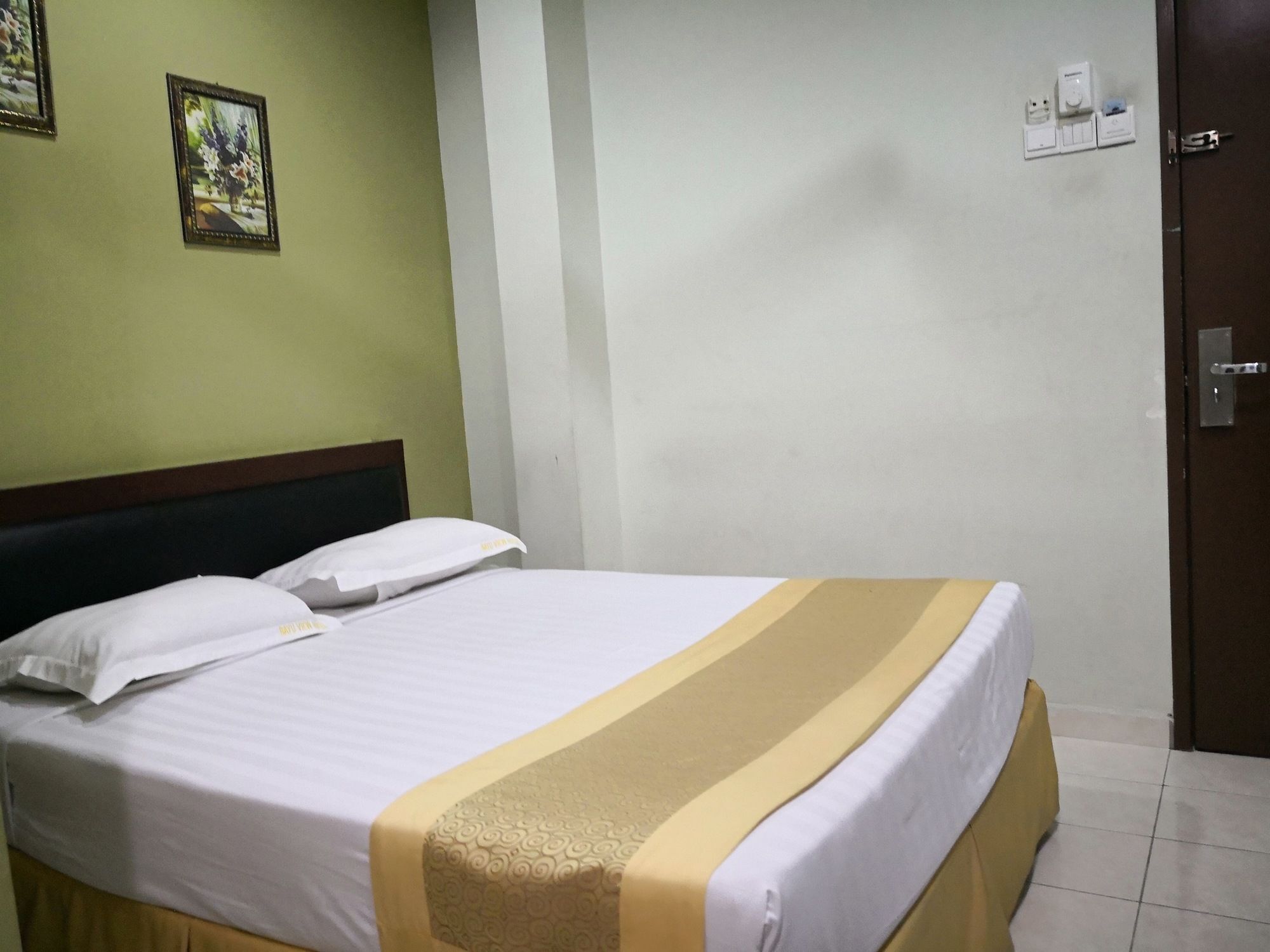 Bayu View Hotel Кланг Екстериор снимка