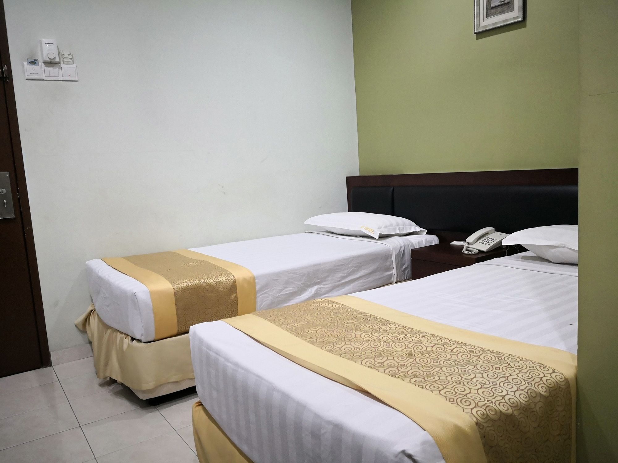 Bayu View Hotel Кланг Екстериор снимка